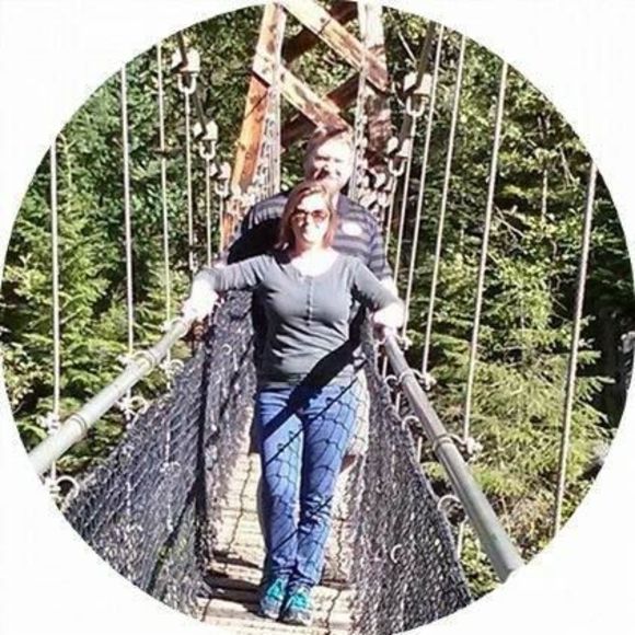 Meet your Posher, Kathy - Picture 1 of 1